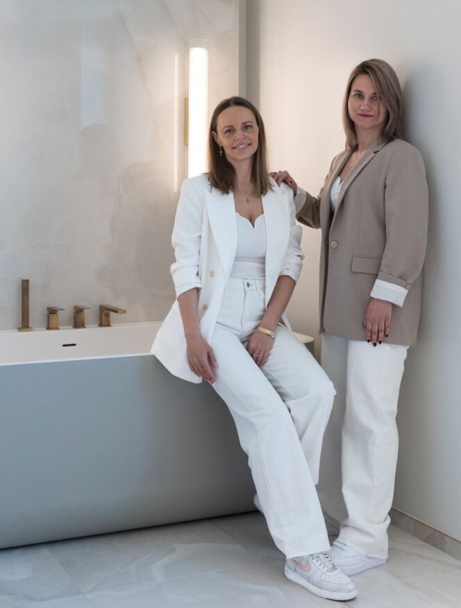 Interjero architekčių Kate Fursa ir Dinos Tilk portretas.