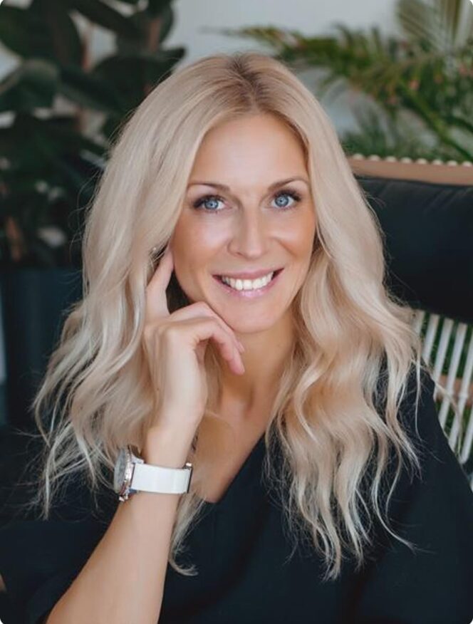 Interjero architektės Lilia Kristianson portretas.