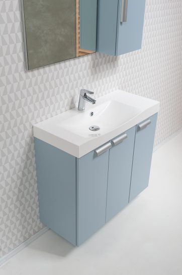 Ocean vannitoamööbel,Balteco mööbel,vannitoamööbel,klassikaline mööbel,ajatu disain,Blum Tandembox,Xonyx lettvalamu,LED-peegel,värvitud viimistlus,Eesti disain