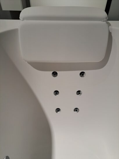 vannipadi,Balteco vannipadi,ortopeediline vannipadi,vannitarvikud,vannipeatugi,vannipadi iminappadega,vann lisavarustus,vannipadi PVC,sirgjooneline vann,Eesti disain