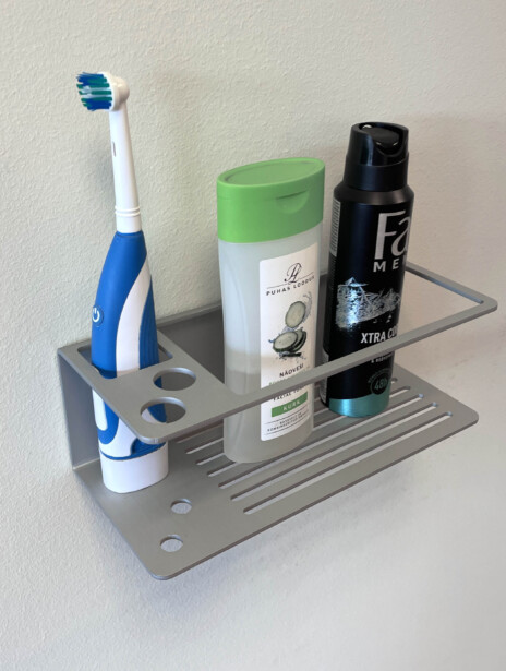 10 cm sügav alumiiniumist vannitoariiul seinal vannitoatarvikutega, pudelite ja kosmeetika hoidmiseks