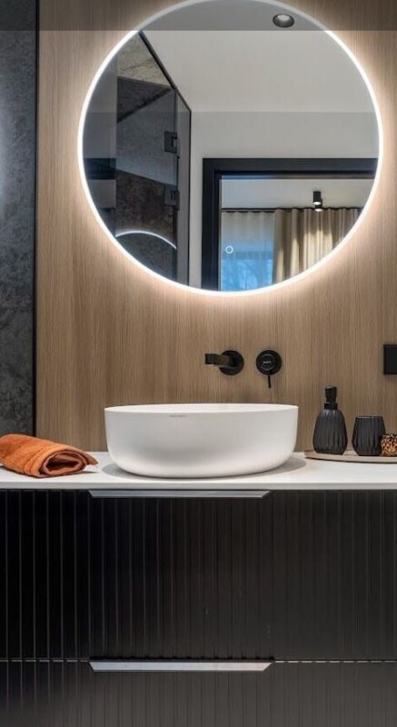 Xonyx™ Neo C letipealne valamud modernses luksuslikus vannitoas, minimalistlik disain ja kvaliteetne viim